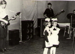 «Как модно плясали пары под аккорды…» в Терновском районе