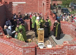 Митрополит Сергий освятил закладной камень на месте строительства нового  храма Борисоглебска