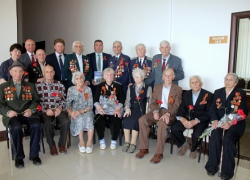 Борисоглебских ветеранов поздравили с Днем Победы в администрации округа