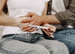 Жители Воронежской области смогут бесплатно пройти тесты на генетические заболевания при планировании беременности