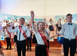 В Борисоглебском округе звенят последние школьные звонки 