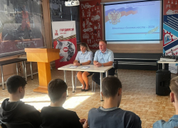 Подросткам рассказали о правах и обязанностях в рамках Месячника безопасности в Борисоглебске