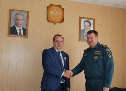 Главу администрации Грибановского района наградили за решительность, четкость действий и профессионализм