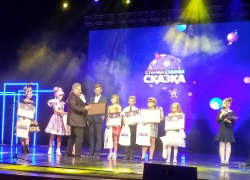 Грибановских школьников  наградил «отец» журнала «Ералаш» Борис Грачевский