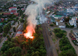 Сильный пожар сфотографировали в Борисоглебске с высоты птичьего полета