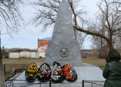 В Терновском районе на ремонт мемориалов ВОВ выделят почти 2,5 млн. рублей