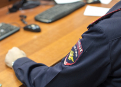 Попытка подкупить полицейского закончилась для мигранта уголовным делом в Грибановском районе