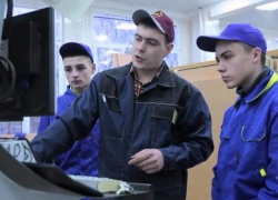 Большинство 9-классников в 2018 году предпочли продолжить учебу в учреждениях СПО