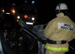 В Грибановском районе легковой автомобиль столкнулся с рейсовым автобусом. Есть погибший