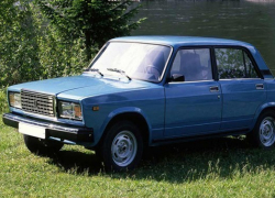 В Новохоперском районе молодой человек угнал машину, чтобы добраться с речки до дома