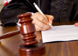 В Борисоглебске мать близнецов приговорили к 8 годам колонии за торговлю  наркотиками