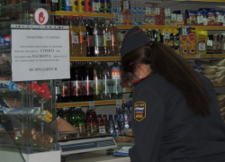 В Борисоглебске продавец магазина регулярно реализовывала алкоголь несовершеннолетним