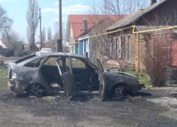 Утром в Борисоглебске сгорел автомобиль