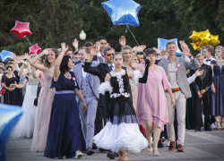 «Неодинаковый» коронавирус: в Борисоглебске отменили общегородской выпускной