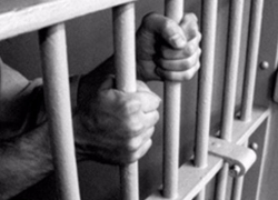 Пожилому борисоглебцу присудили 9 лет колонии строгого режима за убийство соседа