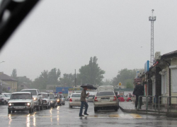 О грозах, ливнях и граде предупредили жителей Воронежской области