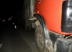 На трассе «Курск-Борисоглебск» ВАЗ  врезался в МАЗ