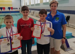 Поворинские пловцы завоевали две золотые и две серебряные медали на областных соревнованиях