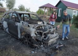 В Грибановском районе рэкетиры сожгли автомобиль местного фермера