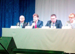 На вопросы борисоглебцев по здравоохранению ответил главврач районной больницы