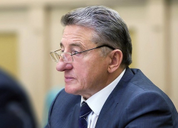 «Денег нет, но вы держитесь». О чистой воде и финансировании