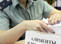 Алиментщиков начнут штрафовать за неполные выплаты