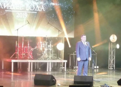 Андрей Пищугин наградил победителей областного конкурса «Лидер года-2019»