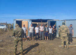 Мигранта-нелегала выдворят из России после проверки в Новохоперском районе