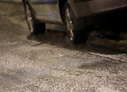 ГИБДД предупредила водителей о гололеде в Воронежской области