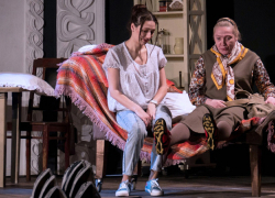 «Бабаню» из Борисоглебского драмтеатра оценят на Всероссийском фестивале