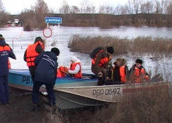 В Грибановском районе из-за сильных дождей затопило мост