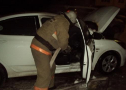 На улице Школьной г.Борисоглебска загорелся автомобиль