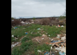 Жители борисоглебского села Чигорак показали огромную, несанкционированную свалку 