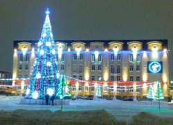 Стало известно, когда в Борисоглебске демонтируют главную новогоднюю елку