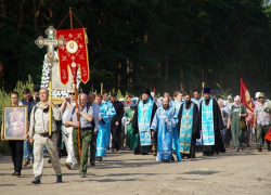 Борисоглебцы прошли 25 километров крестным ходом вокруг города