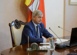 Губернатор Гусев расширил и ужесточил меры из-за коронавируса в Воронежской области