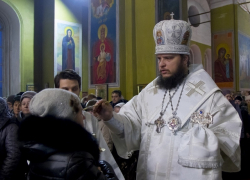 Всенощное бдение в канун праздника Богоявления Владыка Сергий провел в Богоявленском храме Грибановки