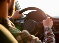 Водителей с опасными заболеваниями начнут лишать водительских прав