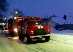 В Поворинской районе пожарные оперативно потушили ночной пожар