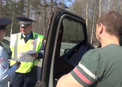 ГИБДД Воронежской области продолжает бороться с чрезмерной тонировкой
