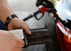 Борисоглебским автомобилистам: насколько вырастут цены на бензин и дизель с 1 января 2018 года