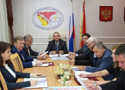 Владимир Селянин попрощался с коллегами по облизбиркому