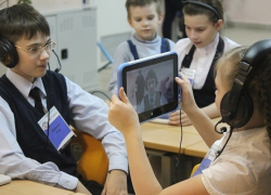 В школах Воронежской области проведут высокоскоростной интернет за 100 млн. рублей