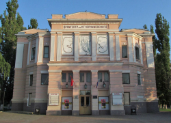 Борисоглебцев в 82-ом театральном сезоне ожидают новые спектакли от известных приглашенных режиссеров