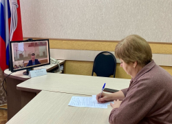 Министр строительства Воронежской области незаметно провел личный прием в Борисоглебске