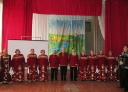 Борисоглебский хор ветеранов выступил перед студентами