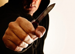 Борисоглебцу грозит 10 лет колонии после просьбы 50 рублей и разбоя