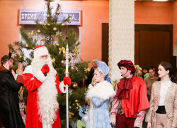 Архиерейская Рождественская елка прошла в Борисоглебском драмтеатре 