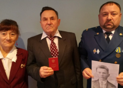 Награду Великой отечественной через 75 лет получил внук героя из села Пески