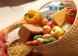 Минтруд вновь озаботился питанием россиян